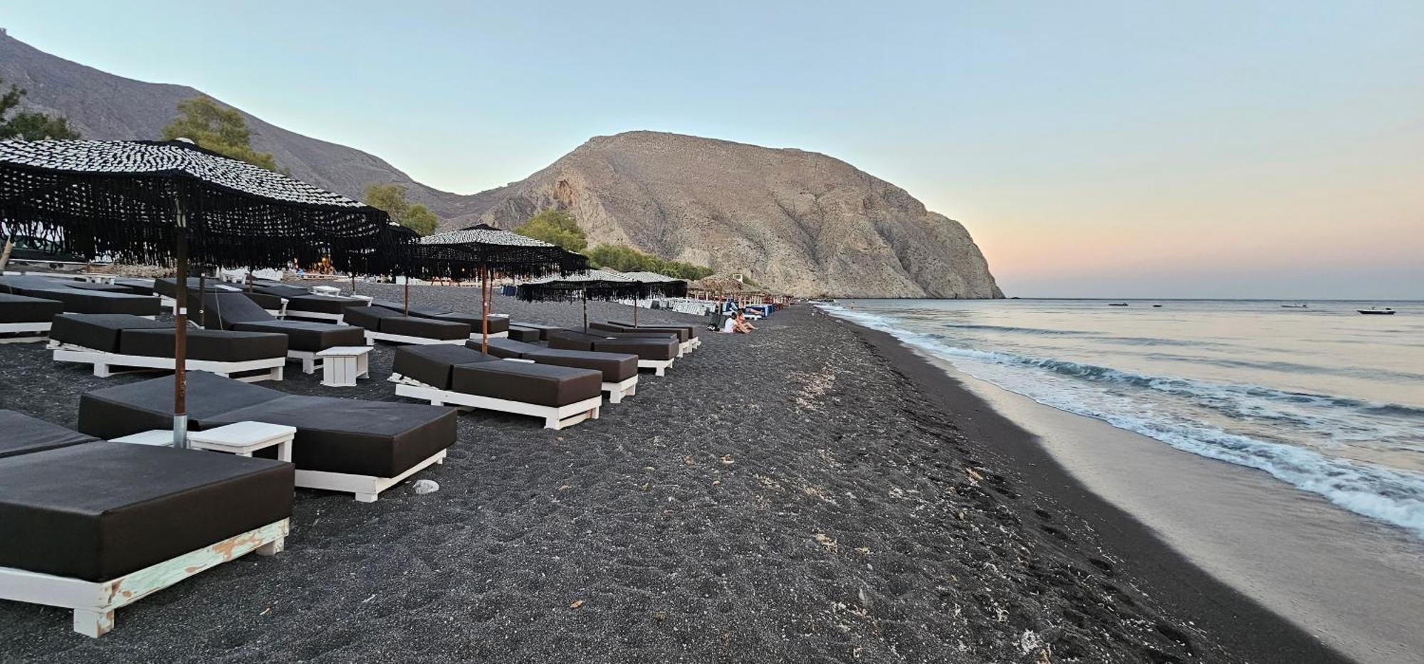 Pleasure Black Beach เปริสซา ภายนอก รูปภาพ